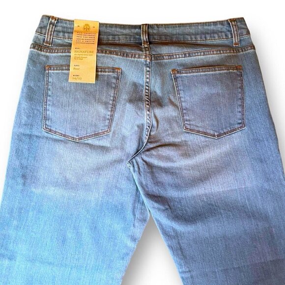 Talbots Womens Signature Boot Cut Jeans Sz 14 Blue Stretch Denim 32" Inseam - Picture 5 of 8